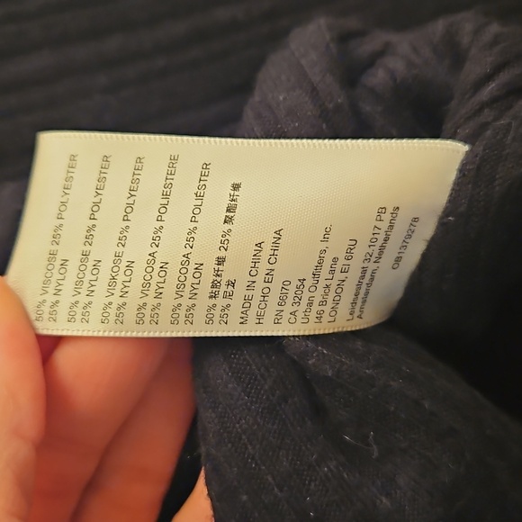 Free People | Black Bell Sleeve Ruched Crop Top| M | Boho, Festival - Picture 6 of 12